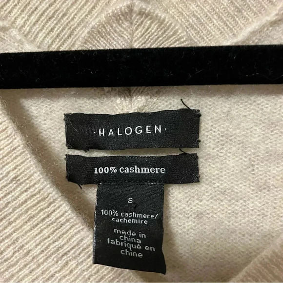 Halogen 100%  cashmere cream v neck sweater - Picture 4 of 4